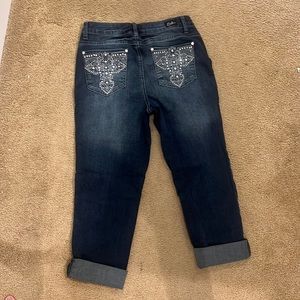 Earl Jeans capris. Size 6.